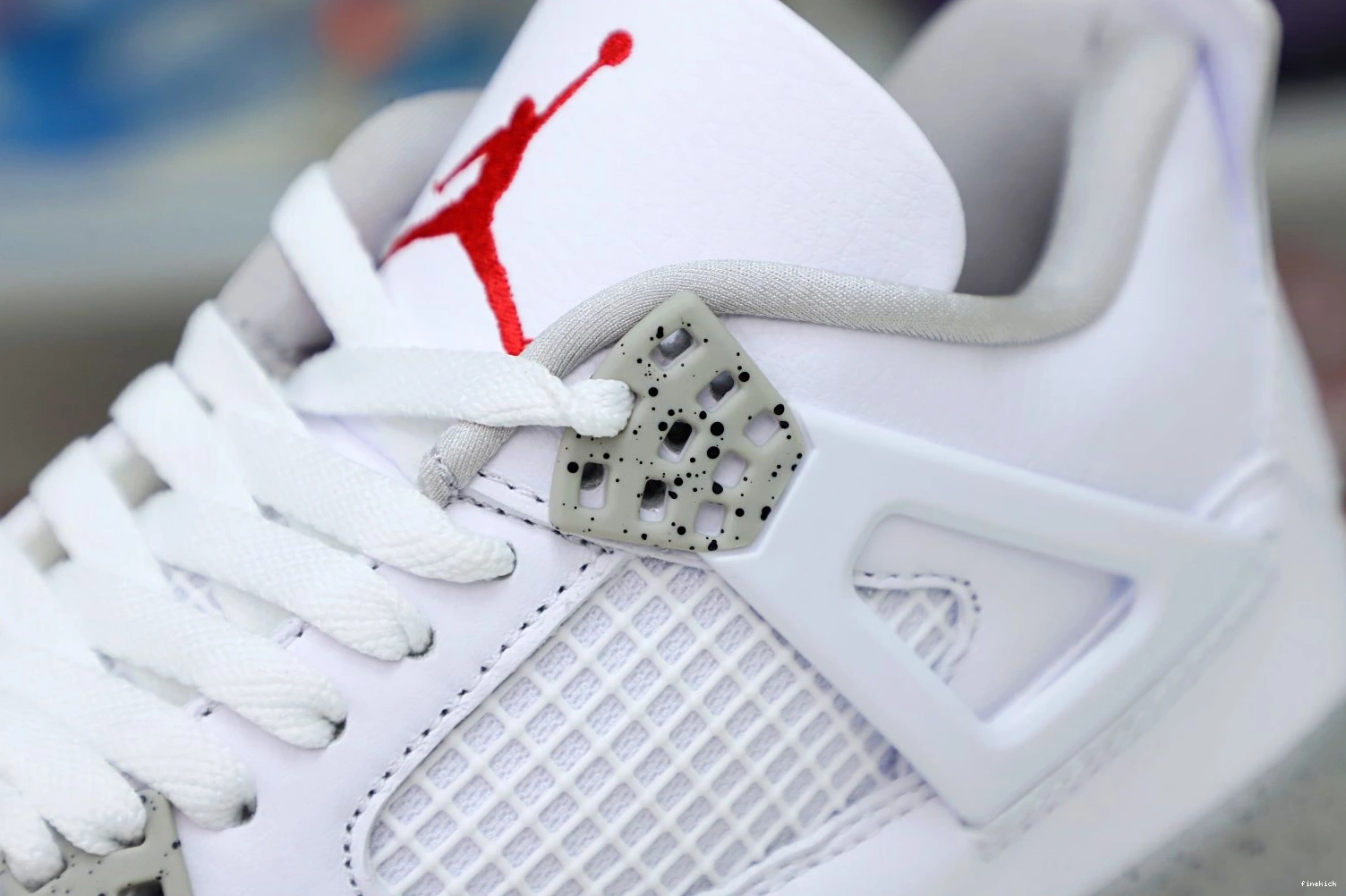 RETRO JORDAN 'WHITE OREO' 4 AIR 0921